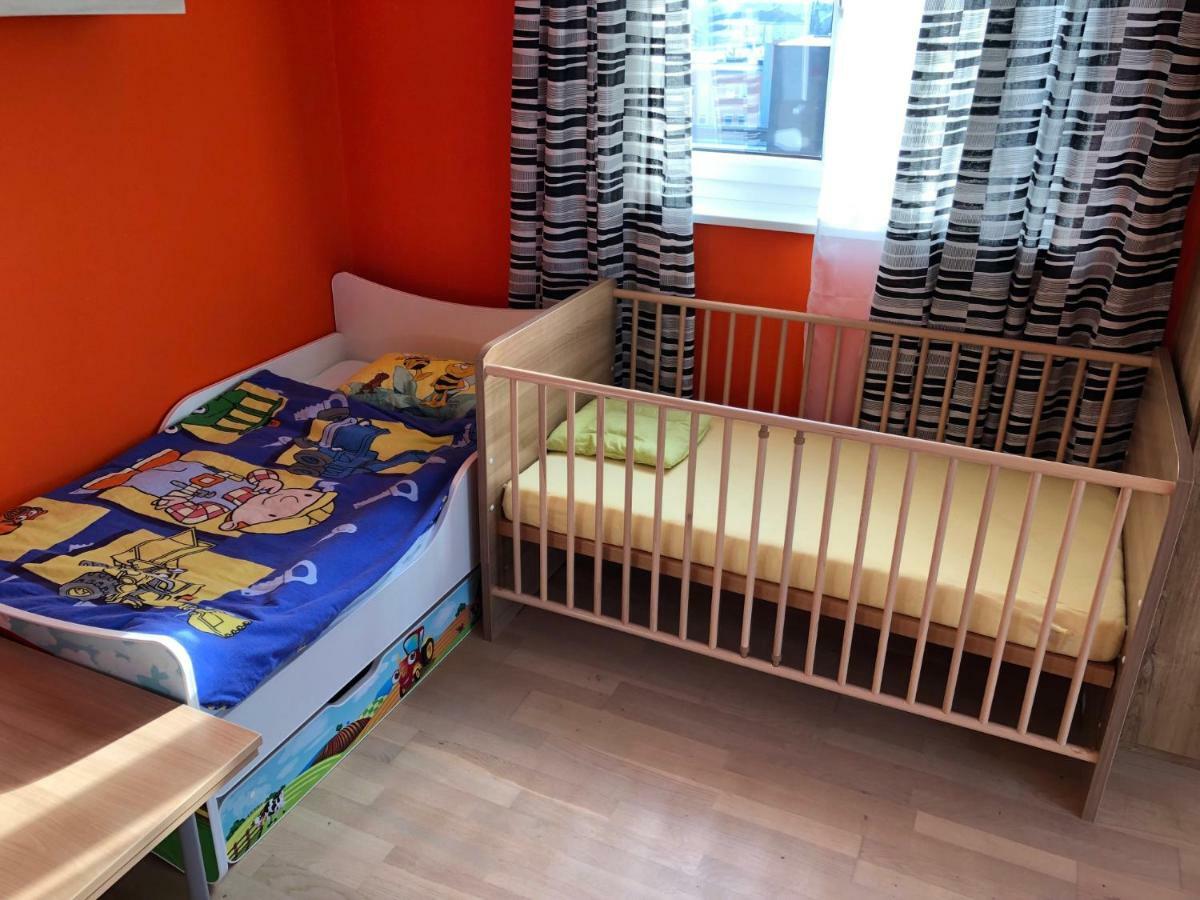 Kmheim, Cozy 103M2 Apartment, With 3 Bedroom And Covered Free Parking Place, Close To City Center กราซ ภายนอก รูปภาพ